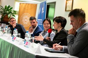 Digital Skills and Critical Platform Use in the GenAI Era- 13